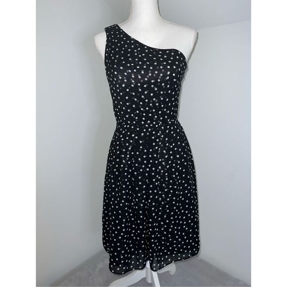 Banana Republic Dresses & Skirts - Women’s sz 2 One Shoulder Polka Dot Dress